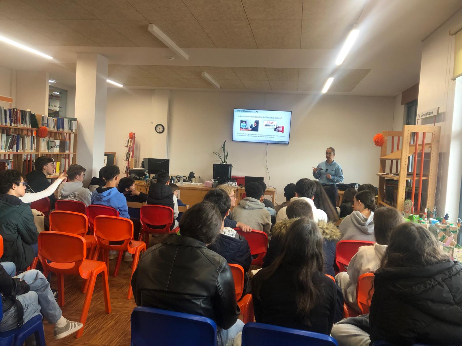 Sessões de sensibilização – Violência no namoro